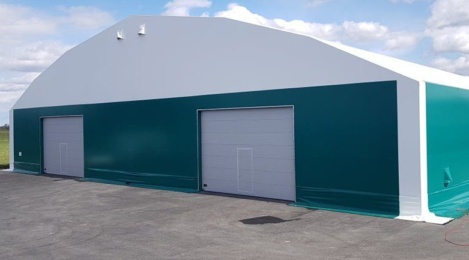 Finest-Hall Factory OÜ toodetud ja paigaldatud PVC hall mõõtudega 35x70m, kõrgusega 5m Thermoarena OÜ-le.