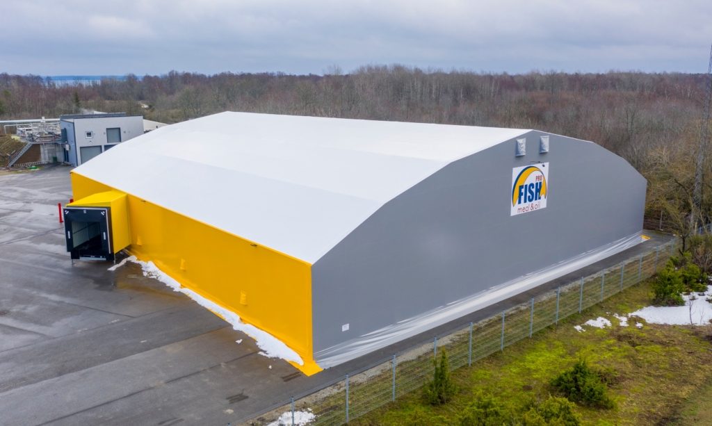 Finest-Hall Factory OÜ toodetud ja paigaldatud päikesepaneelidega PVC hall mõõtudega 35x40 m, kõrgusega 5 m Eesti Kalatootjate Keskühistule.