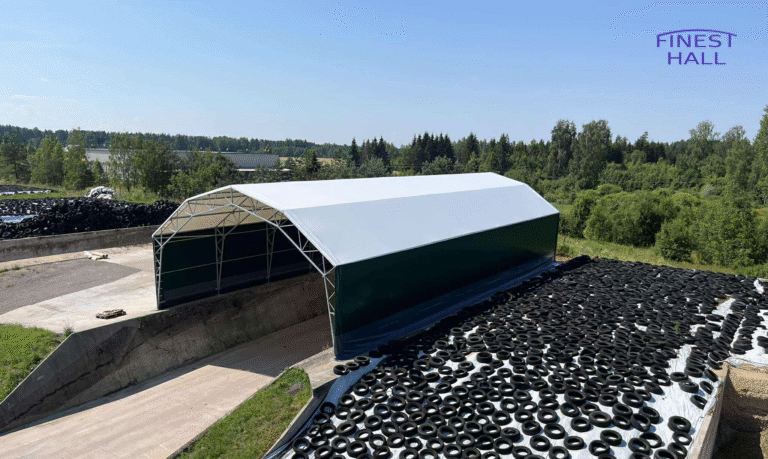 Finest-Hall Factory OÜ toodetud ja paigaldatud PVC hall mõõtudega 12x28m, kõrgusega 4 meetrit Männiku Piim OÜ-le.
