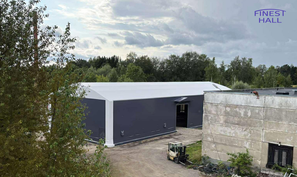 Finest-Hall Factory OÜ toodetud ja paigaldatud PVC hall mõõtudega 15x40m, kõrgusega 6 meetrit Compacto OÜ-le.