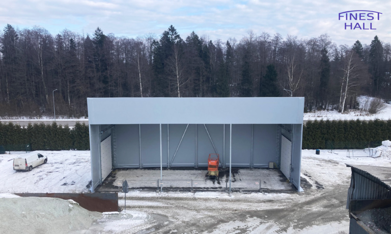 Finest-Hall Factory OÜ toodetud ja paigaldatud varikatus mõõtudega 8x21m, kõrgusega 9,4 meetrit Perasaar OÜ-le.